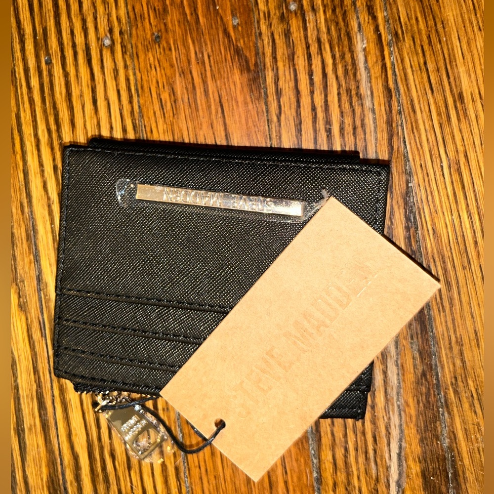 Steve Madden wallet